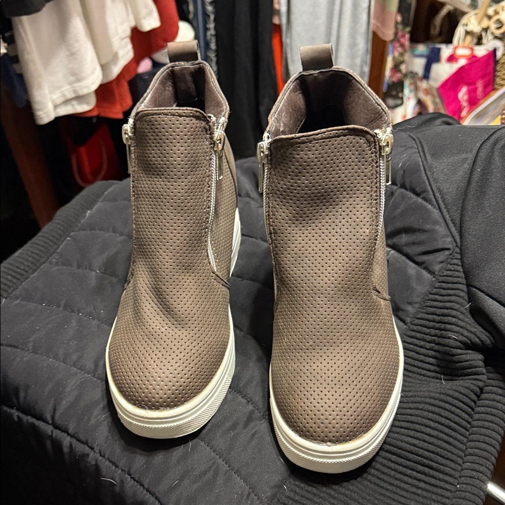 Brown Ankle wedge sneakers